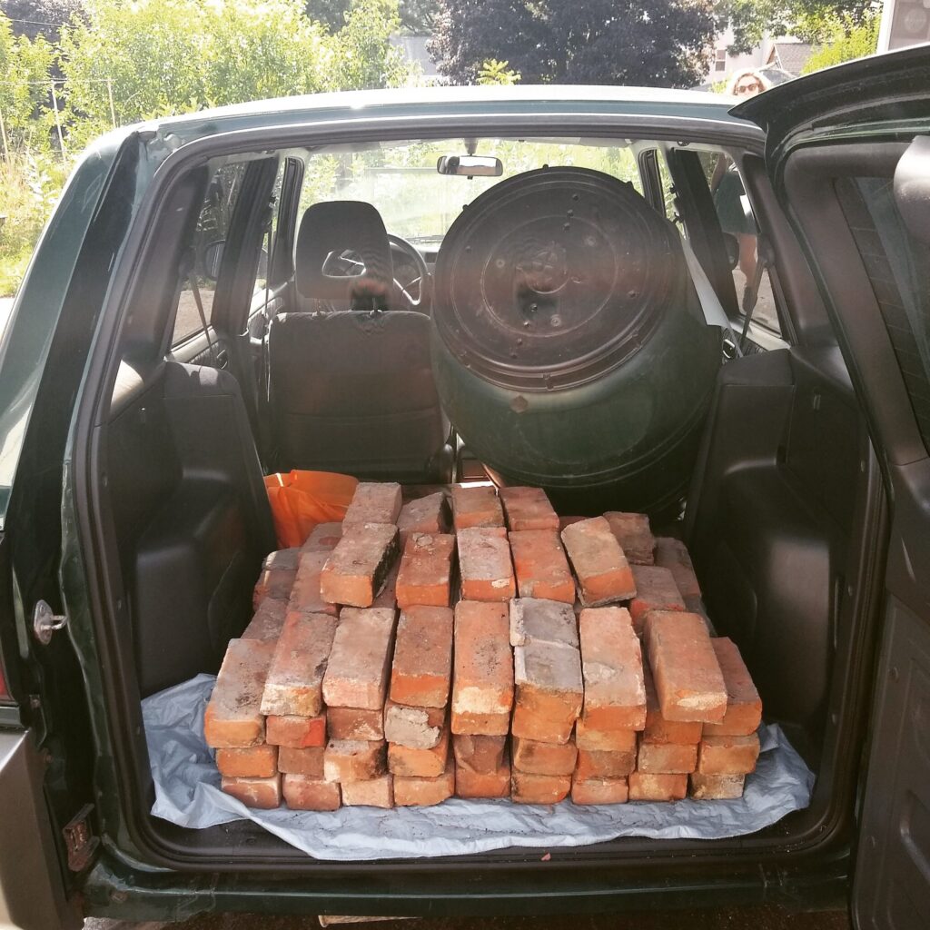 1998 Toyota RAV4 bricks