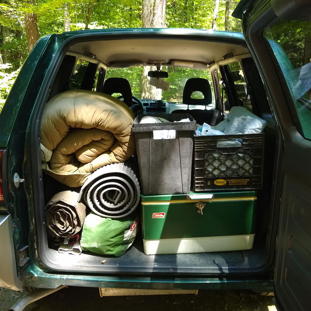 1998 Toyota RAV4 camping